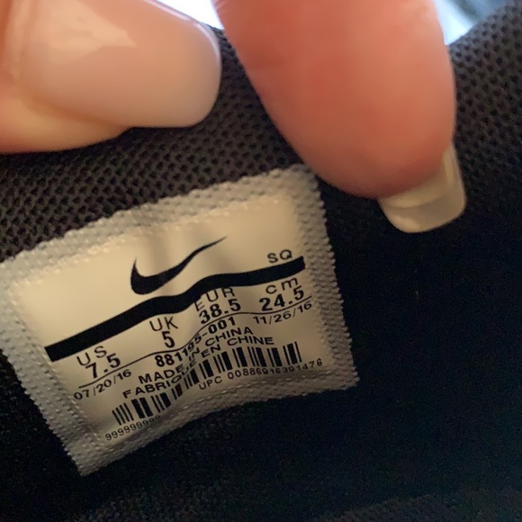 Nike Air Max 1 Ultra Flyknit Metallic Gold Sneakers - Picture 9 of 14